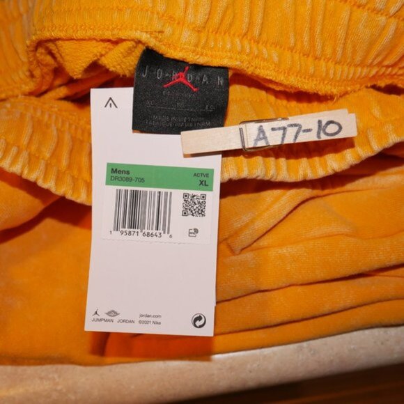 Nike Air Jordan Men's Statement Fleece Jogger Taxi Yellow Heavyweight Sweatpants - Picture 8 of 10